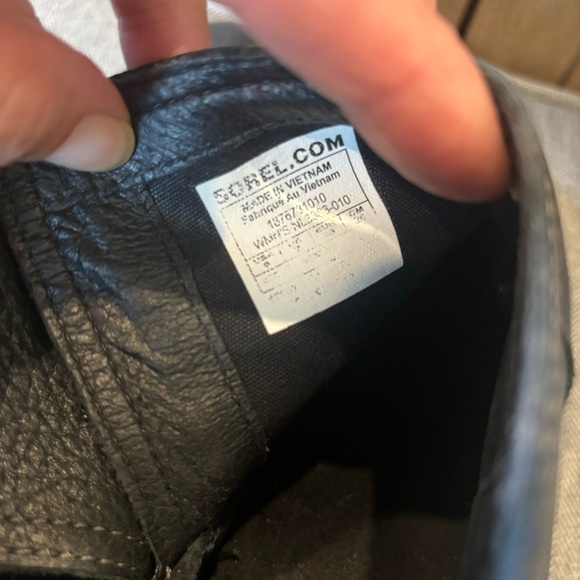 Sorel Cate Cut-Out Black Ankle Boots - Picture 11 of 12